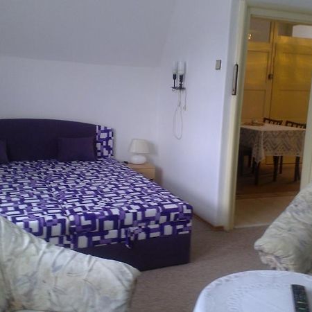 Byt - Apartman Apartment Vetrni Bagian luar foto