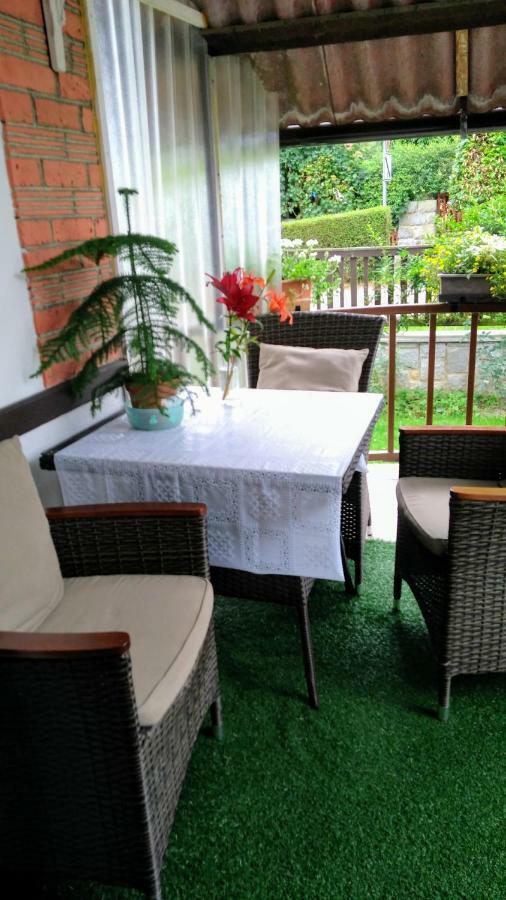 Byt - Apartman Apartment Vetrni Bagian luar foto