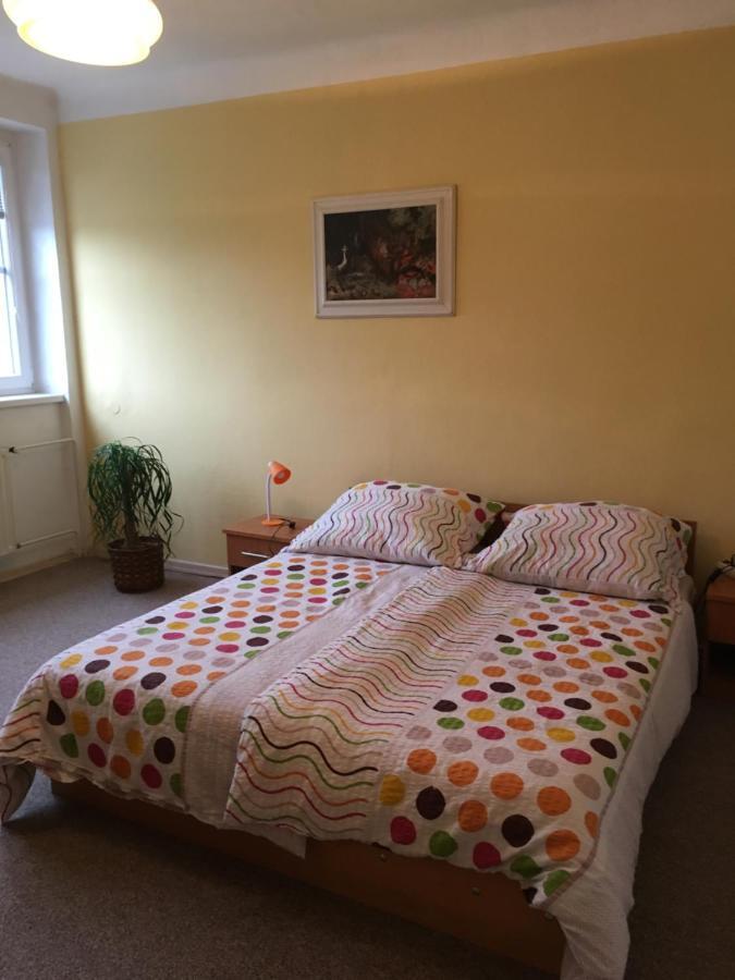 Byt - Apartman Apartment Vetrni Bagian luar foto